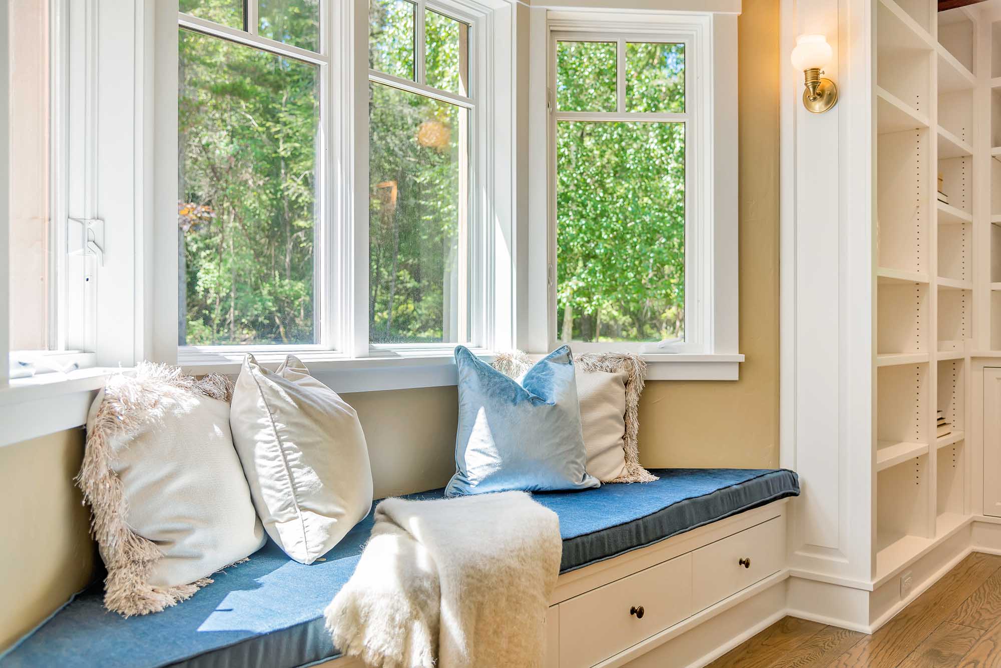 Space-Saving Tips for Small Bay Windows